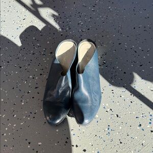 Elegant Blue Leather Mules